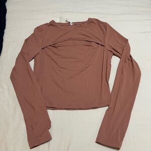 Alphalete peach cut out long sleeve crop top